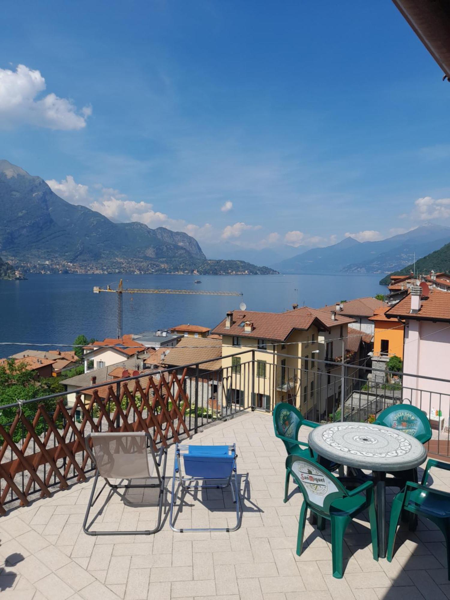 Villa La Sorgente Lezzeno Zimmer foto